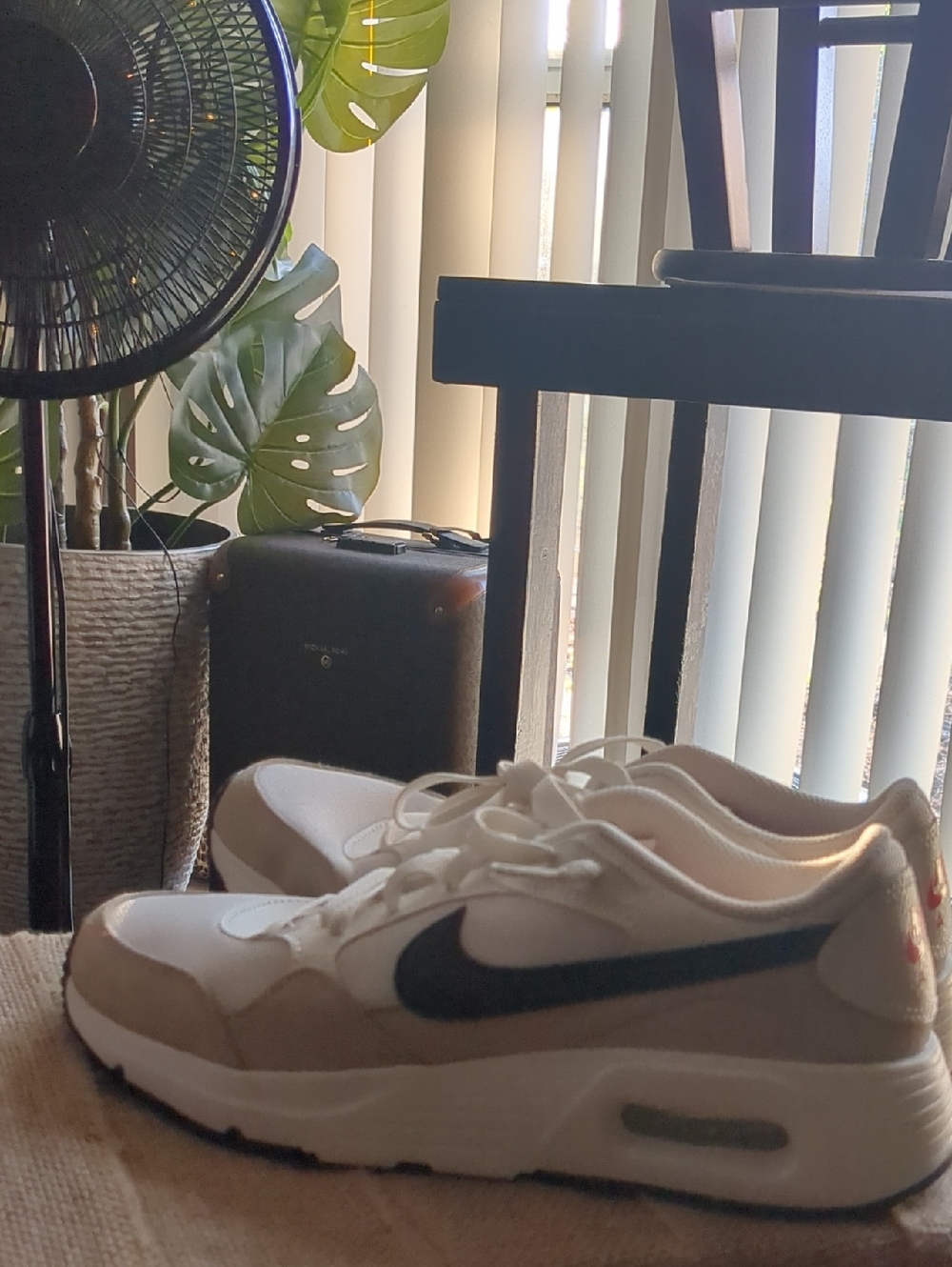 Nike Air Max Style White & Beige Sneakers with Black Swoosh Never Worn NWOTB